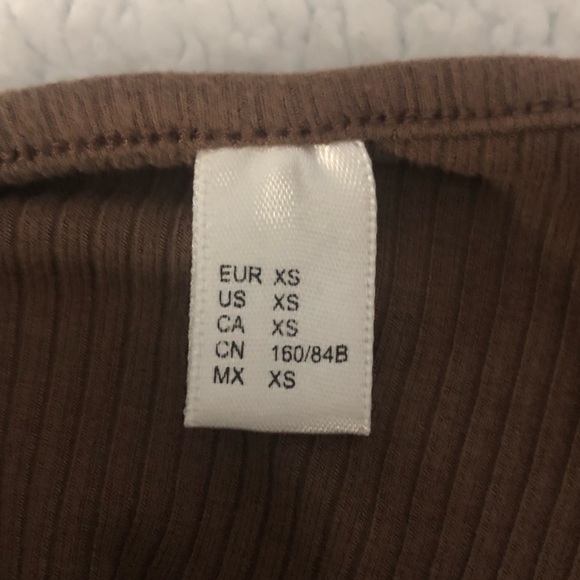 Women’s Two-Tone Brown Cropped Tank Top - Picture 5 of 7